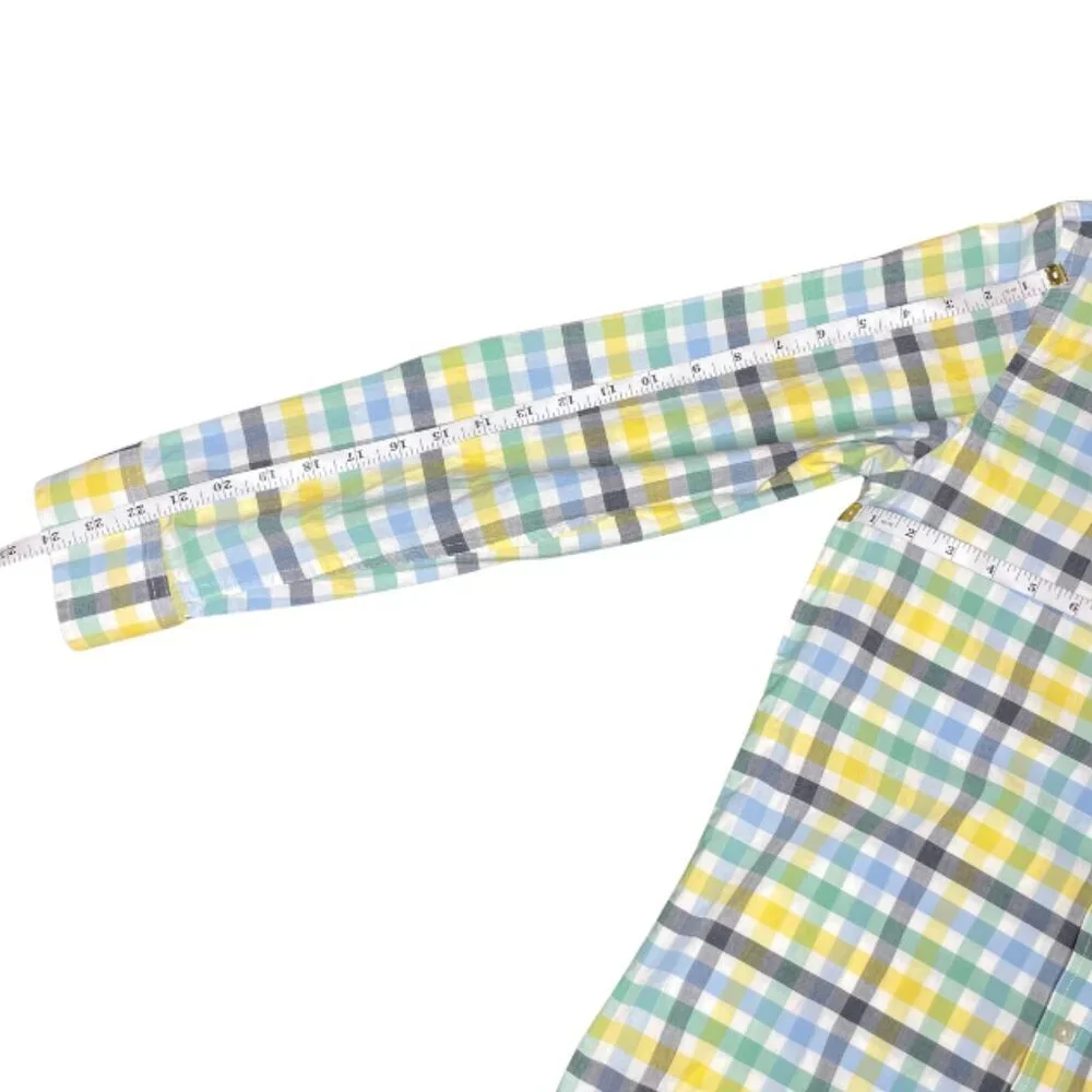 Banana Republic features vibrant